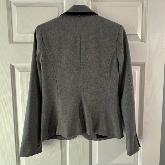 Gray Blazer with Black Trim - Picture 4 of 8